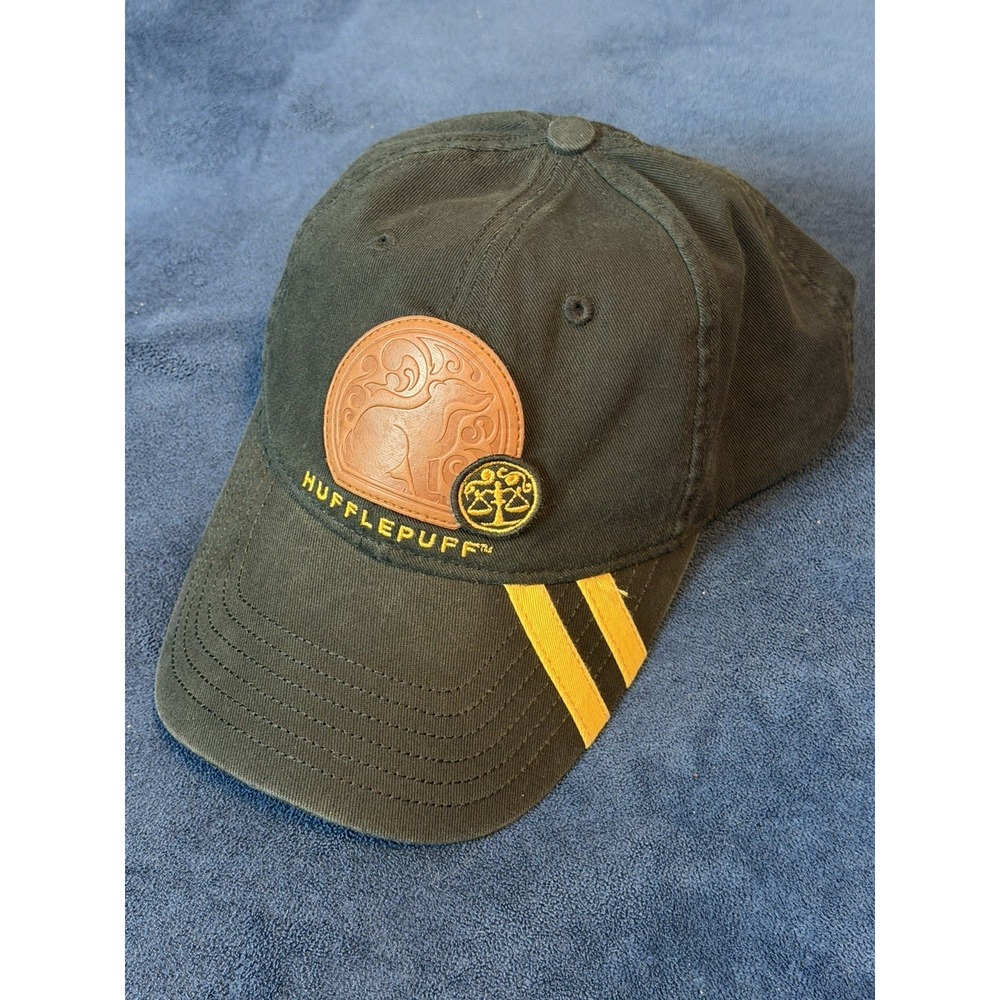 Harry Potter New York Wizarding World Exclusive Hufflepuff House Cap Green Hat